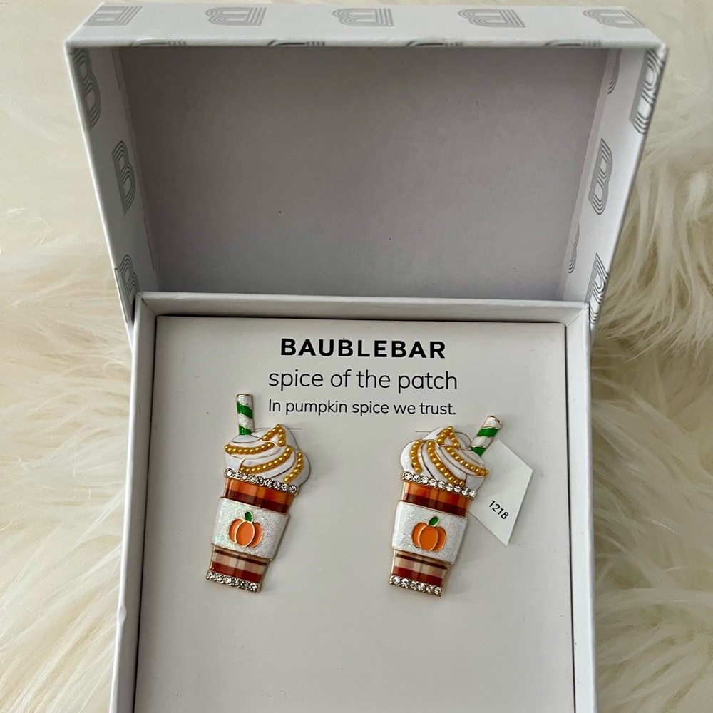 BaubleBar Spice of the Patch Studs